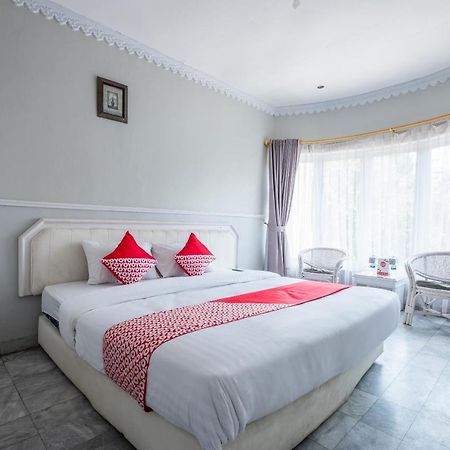 Oyo 1444 Patradissa Stasiun Bandung Hotel Kültér fotó