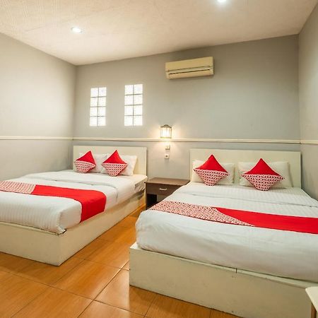 Oyo 1444 Patradissa Stasiun Bandung Hotel Kültér fotó
