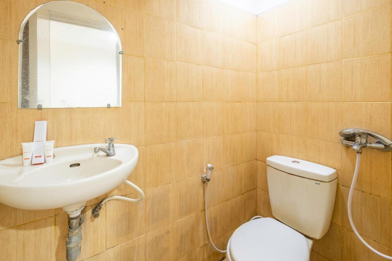 Oyo 1444 Patradissa Stasiun Bandung Hotel Kültér fotó