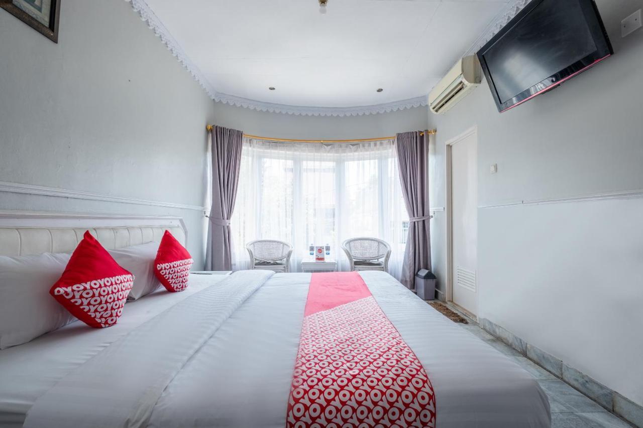 Oyo 1444 Patradissa Stasiun Bandung Hotel Kültér fotó