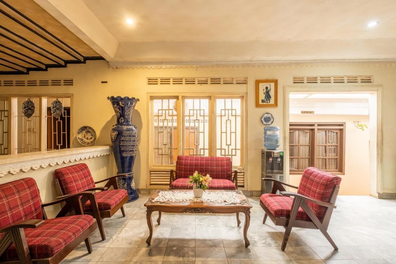 Oyo 1444 Patradissa Stasiun Bandung Hotel Kültér fotó