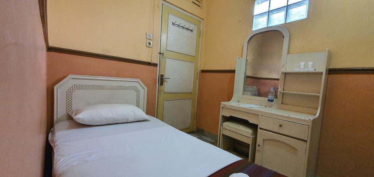Oyo 1444 Patradissa Stasiun Bandung Hotel Kültér fotó